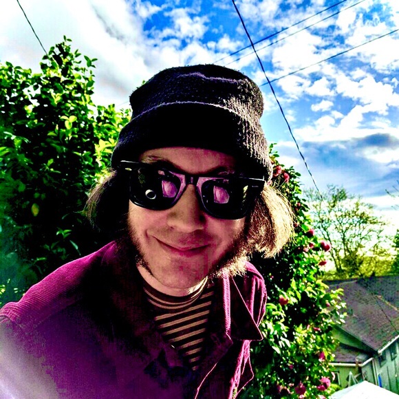 Meet your Posher, Maxwell - Picture 1 of 1